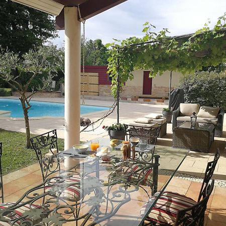 Au Doux Repos Bed & Breakfast Lucbardez-et-Bargues Bagian luar foto