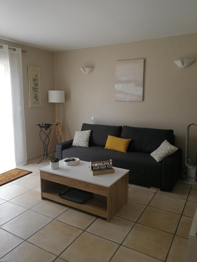 Au Doux Repos Bed & Breakfast Lucbardez-et-Bargues Bagian luar foto