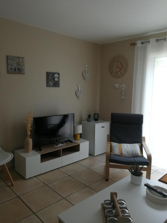 Au Doux Repos Bed & Breakfast Lucbardez-et-Bargues Bagian luar foto